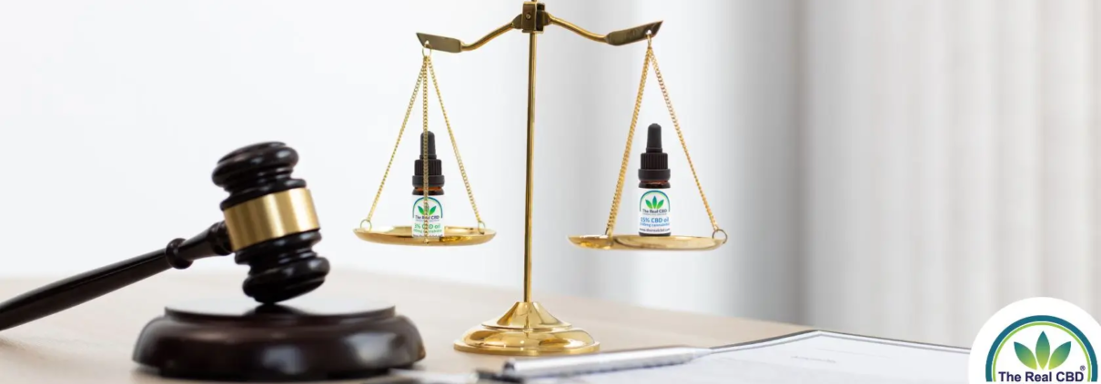 The Real CBD-flasker på afbalanceret vægtskala