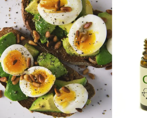Avocado og æg på toast