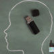 Hoved med en memory stick