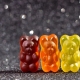 3 vingummibamser og en række CBD-olier