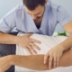 Kiropraktor behandler en patient