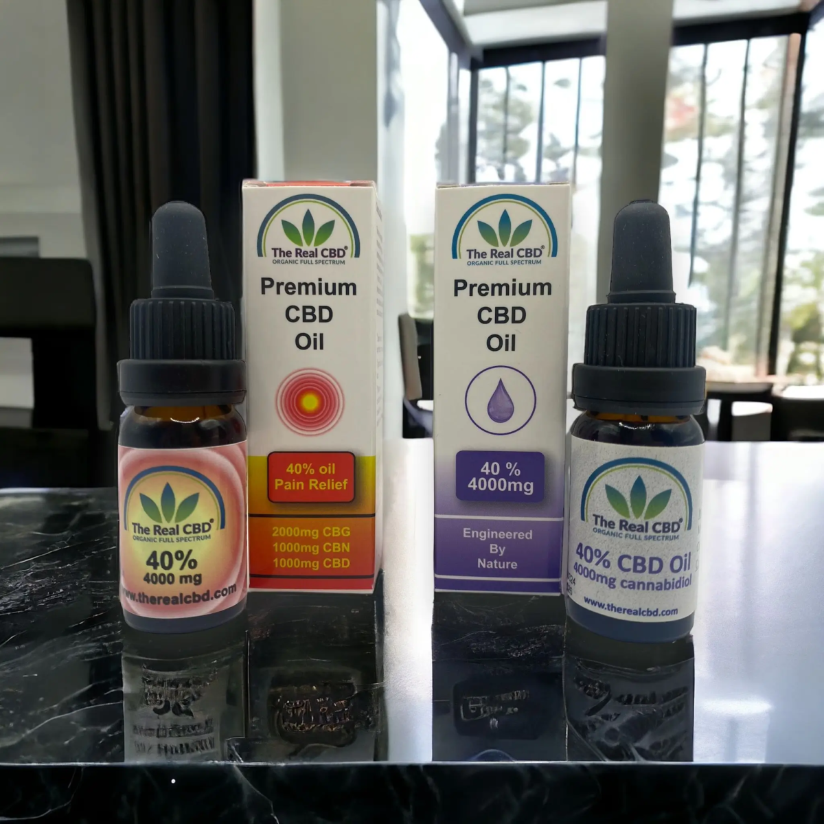 2 x 40% CBD olier på et køkkenbord - The Real CBD