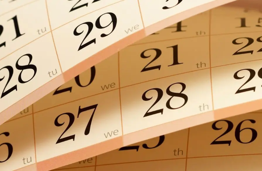 Kalender blade viser en måned