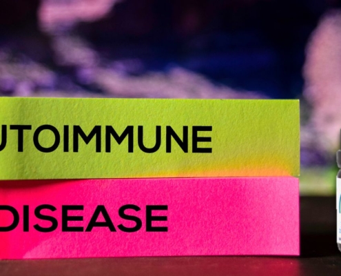 ENFERMEDAD AUTOIMMUNE en post-it de neón