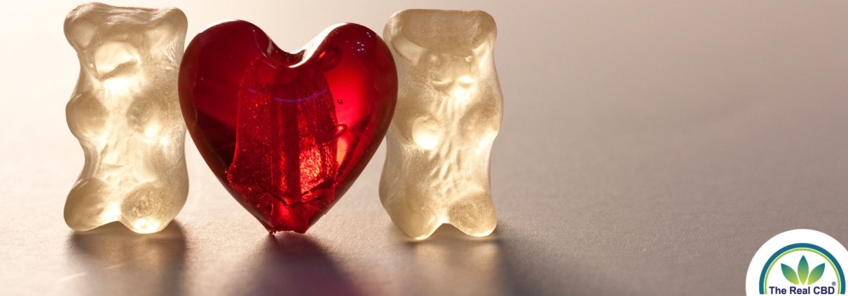 Gominolas blancas con corazón en medio