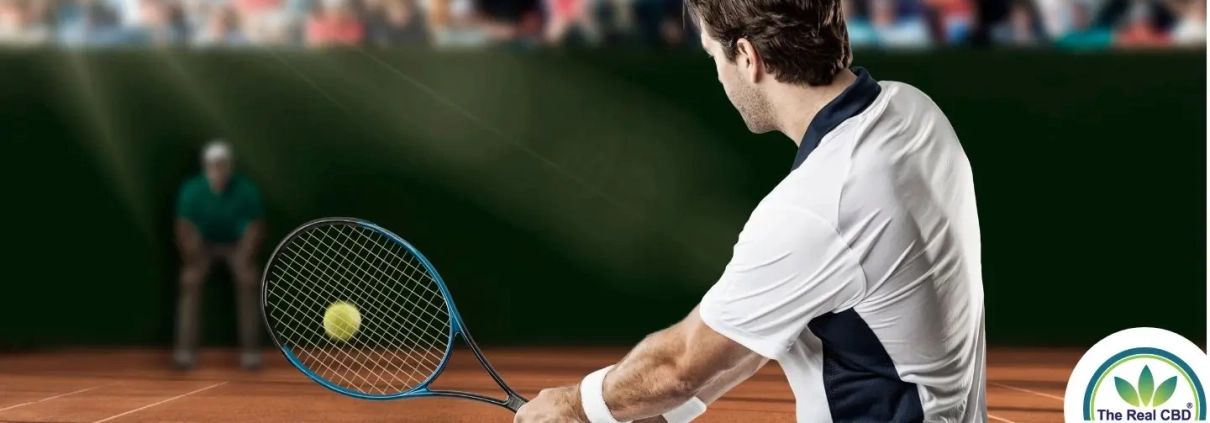 Tenista en pista de tenis