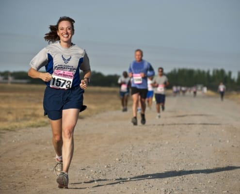 Runner arthlete on dirt track