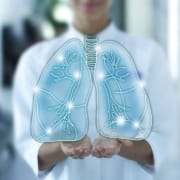 Der echte CBD-Blog CBD gegen Bronchitis Arzt hält Cartoon-Lunge