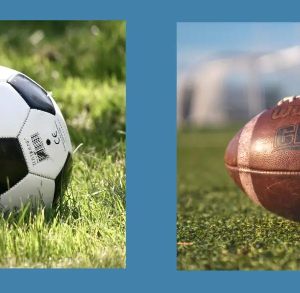 Football et ballon de football sur une pelouse