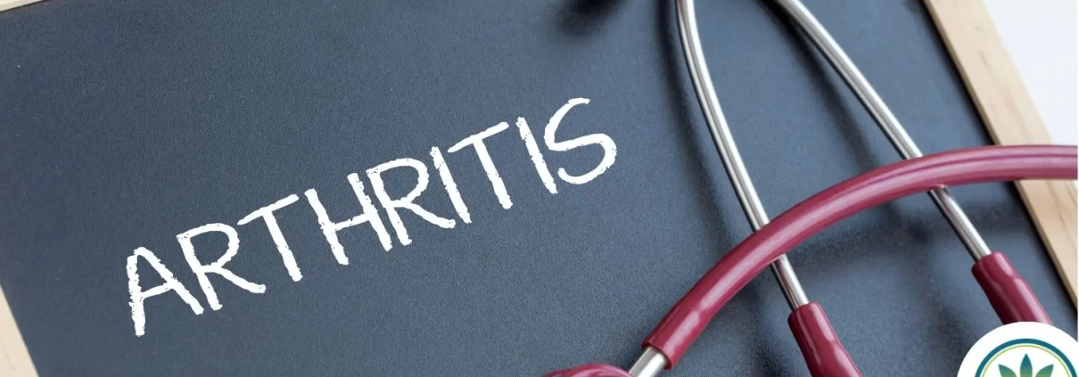 ARTHRITIS written on a blackboard with a stethoscope on
